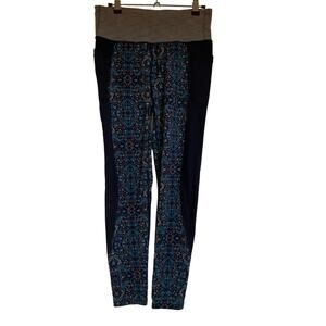 Athleta Women's Medium Blue with Multicolor Print Pocket Legging